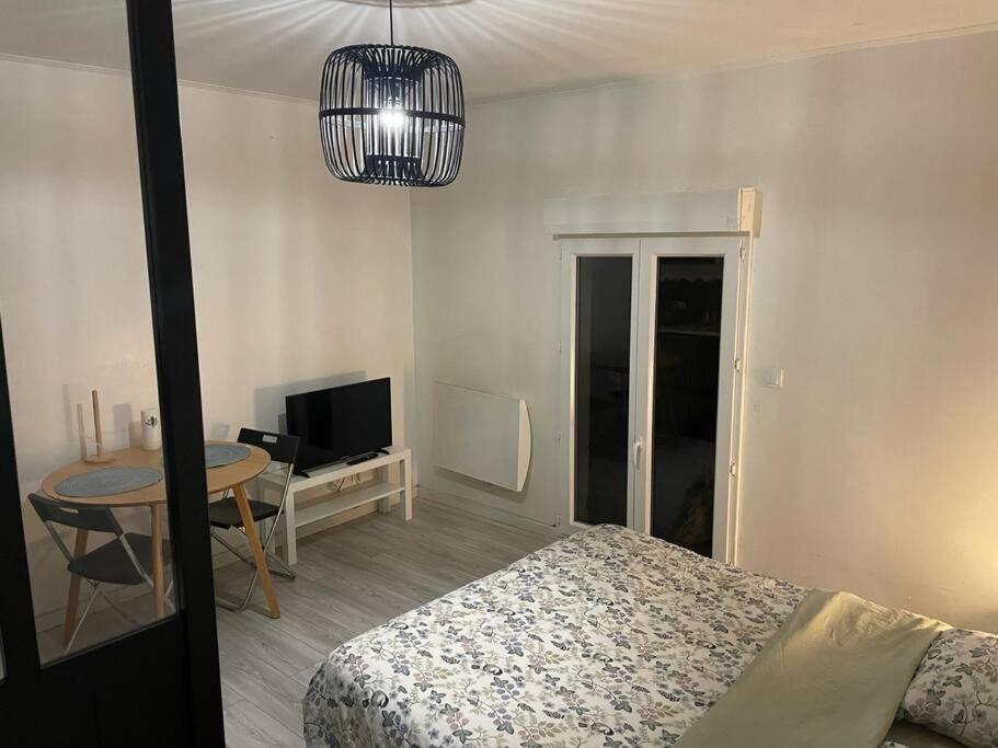 Studio One Proche Ligne 14 Kremlin Bicetre อาร์เคยล์ ภายนอก รูปภาพ